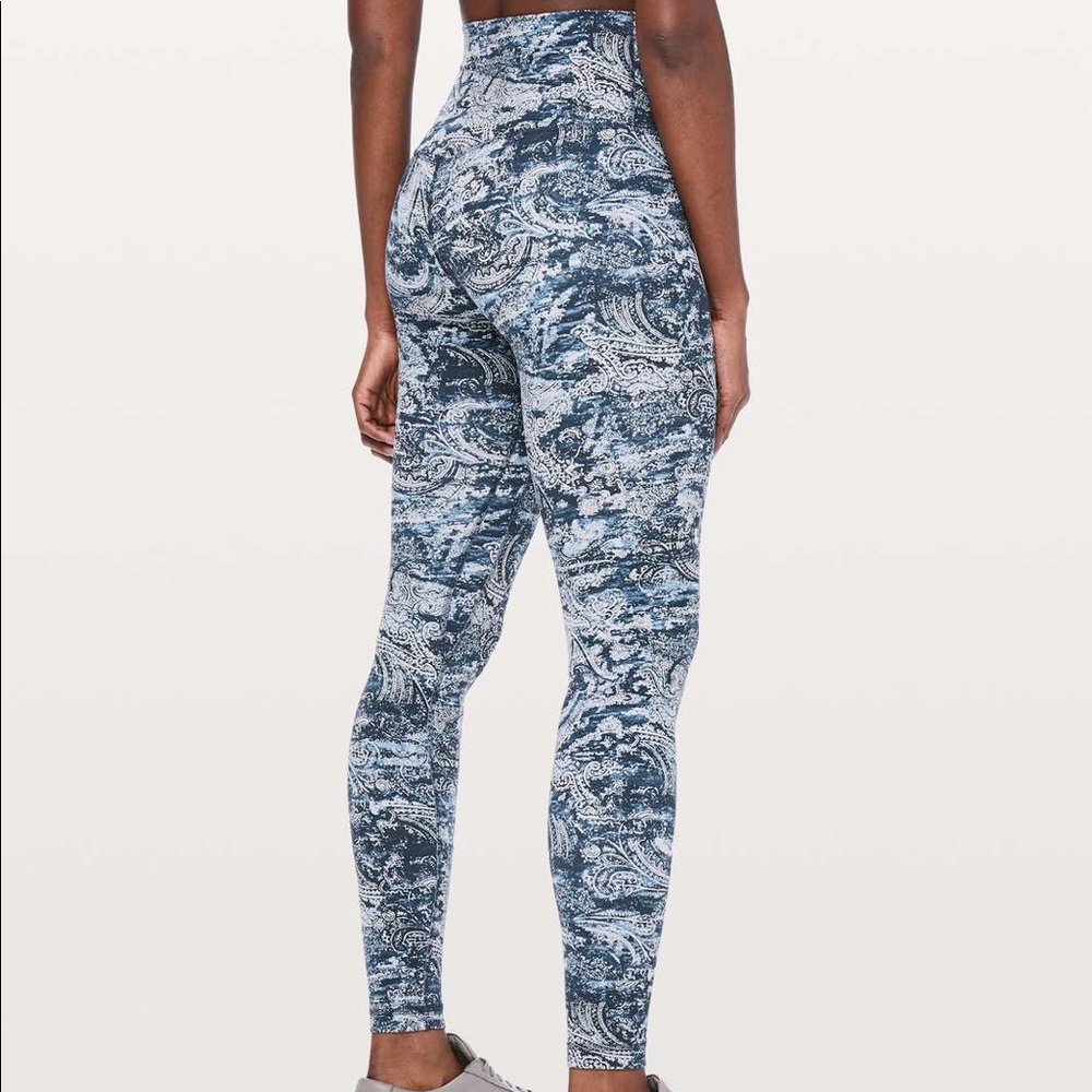 Lululemon Align 28”